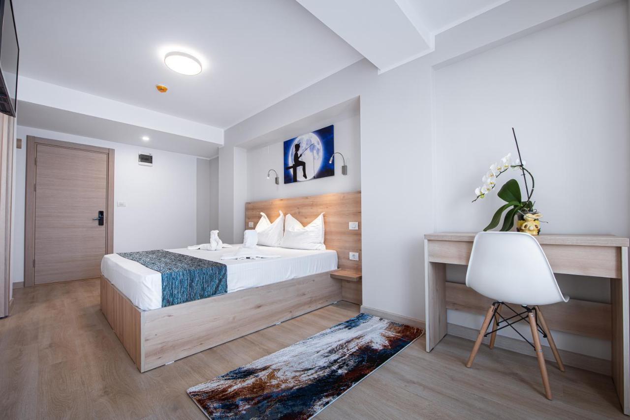 Polu-X Hotel Vama Veche Ngoại thất bức ảnh